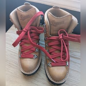 Danner Boots Women's Mountain Cascade Light